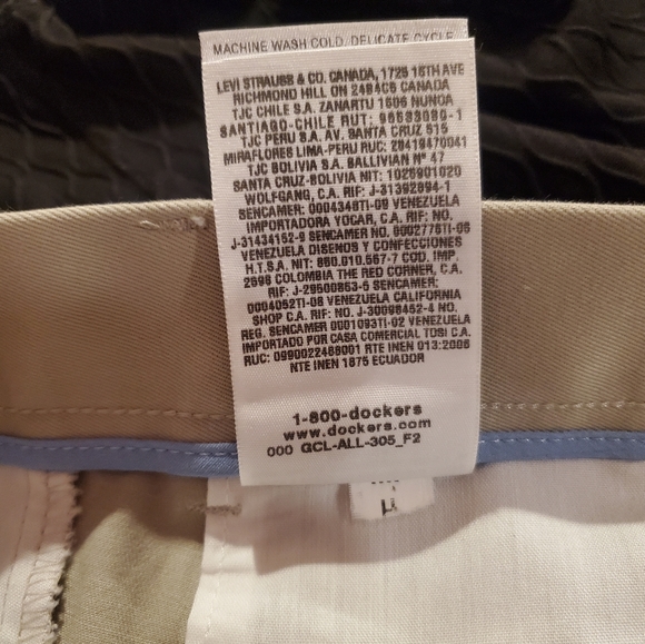 Dockers khaki pants 32x32 - Picture 5 of 6